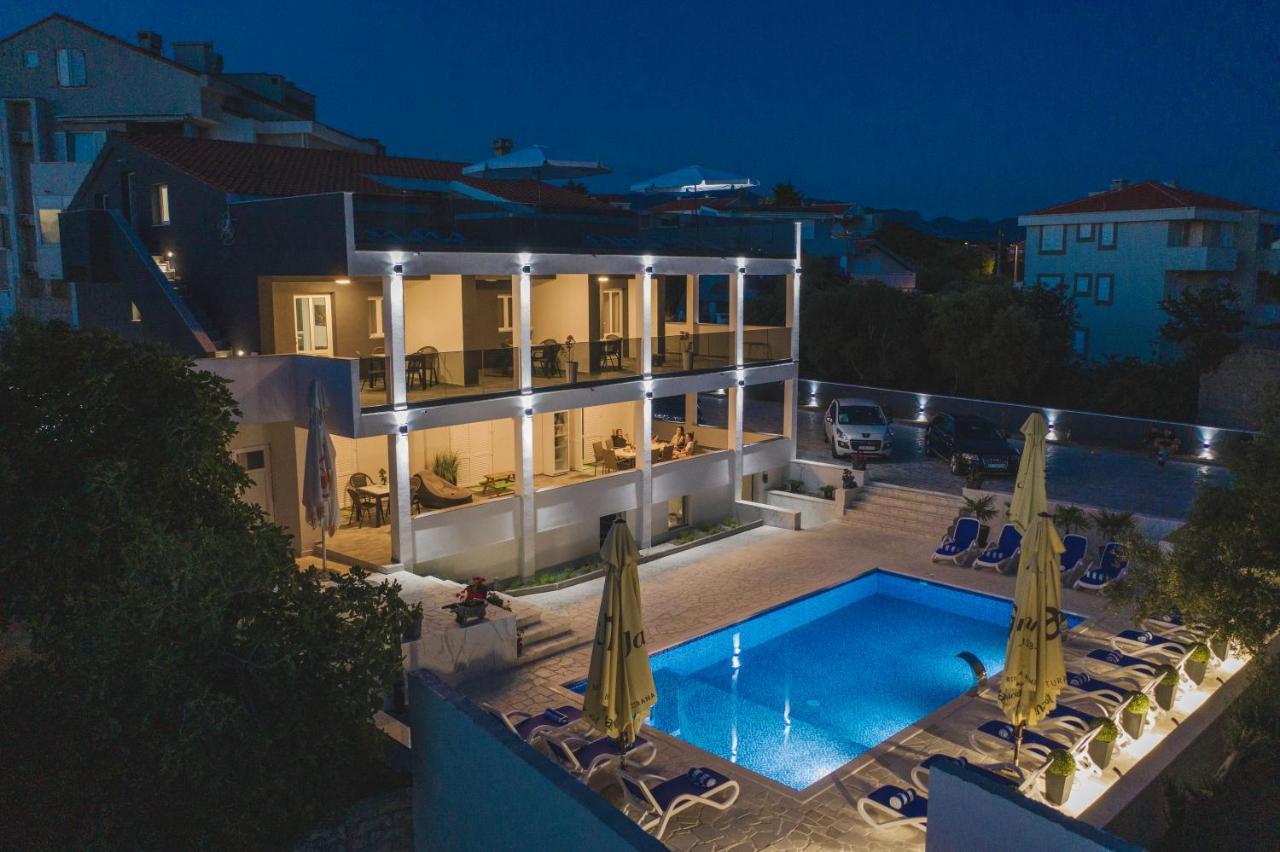 Villa Royal Новаля Екстер'єр фото